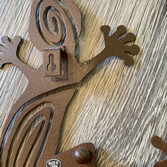 Set of two metal wall hanging lizards - Picture 6 of 7